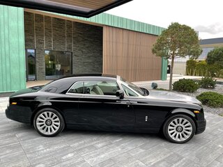 2010 Rolls-Royce Phantom VII, чёрный, 33600000 рублей, вид 2