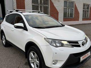 2013 Toyota RAV4 IV (XA40), белый, 1400000 рублей, вид 2