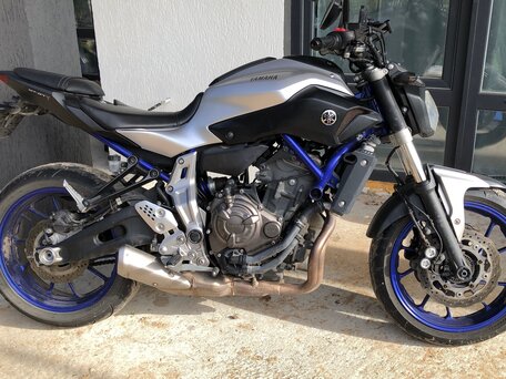 2015 Yamaha MT-07 (FZ-07), серебристый, 630000 рублей, вид 1