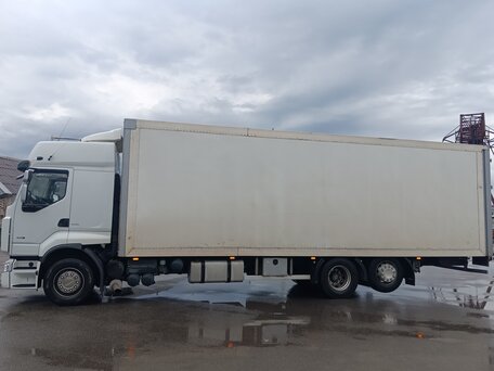 2010 Renault T-Series, белый, 5000000 рублей, вид 4