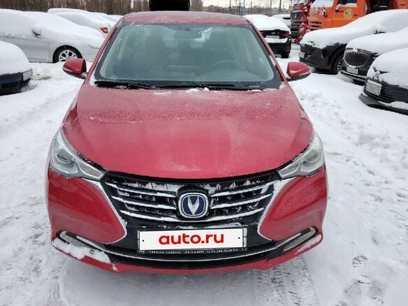 2023 Changan Alsvin, красный, 644080 рублей