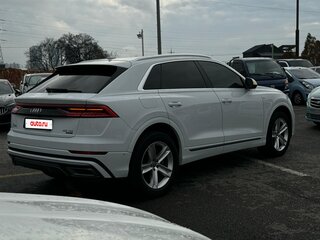 2020 Audi Q8 45 TDI I (4M), белый, 7000000 рублей, вид 5