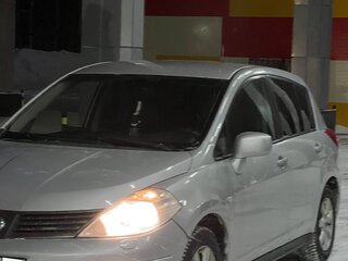 2007 Nissan Tiida I, серебристый, 800000 рублей, вид 1