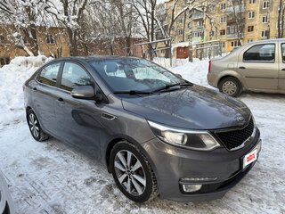 2016 Kia Rio III Рестайлинг, серый, 1200000 рублей, вид 1