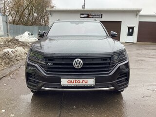 2019 Volkswagen Touareg III, чёрный, 7000000 рублей, вид 3