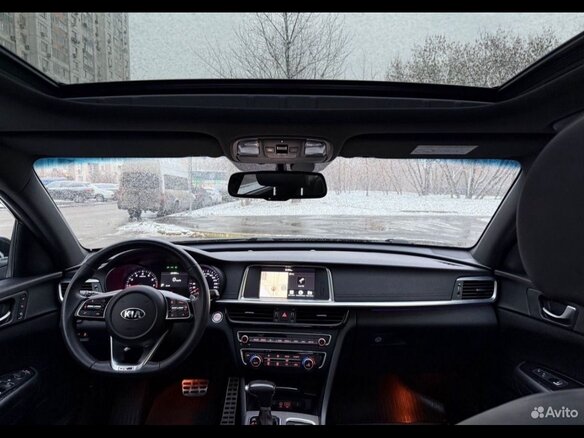 2019 Kia Optima IV Рестайлинг, белый, 2100000 рублей - вид 12
