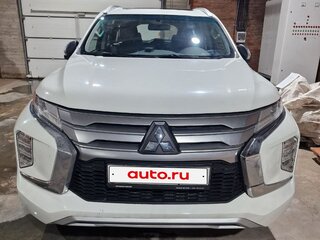 2022 Mitsubishi Montero Sport III Рестайлинг, белый, 4100000 рублей, вид 2