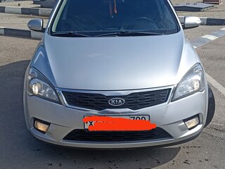 2011 Kia Ceed I Рестайлинг, серебристый, 880000 рублей, вид 1
