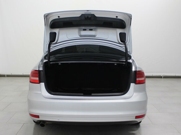 2015 Volkswagen Jetta VI Рестайлинг, серебристый - вид 15