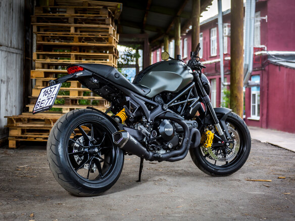 2013 Ducati Monster 1100, зелёный