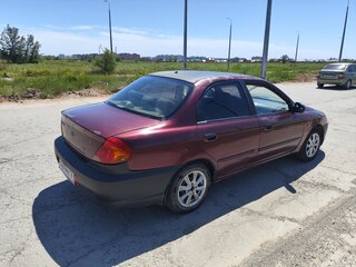 2006 Kia Spectra I Рестайлинг 2, красный, 250000 рублей, вид 5