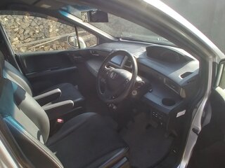 2015 Honda Freed Spike I Рестайлинг 2, серебристый, 1350000 рублей, вид 5