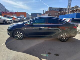 2013 Opel Astra J Рестайлинг, чёрный, 900000 рублей, вид 2