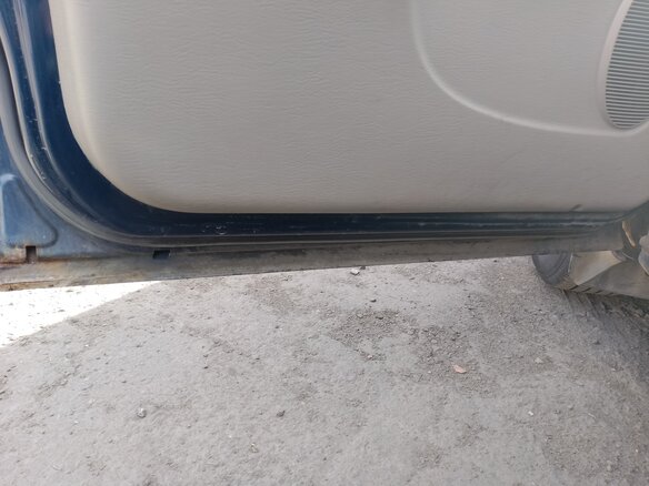 2001 Dodge Caravan 3-speed IV, синий, 245000 рублей - вид 12