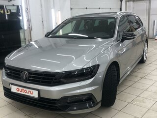 2017 Volkswagen Passat B8, серебристый, 1825000 рублей, вид 2