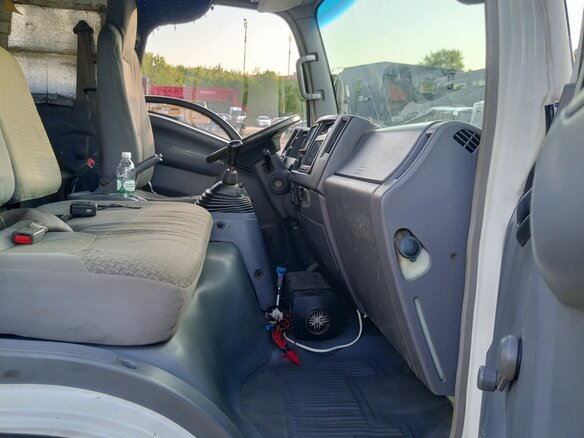 2012 Isuzu Elf (N-series), белый, 3550000 рублей - вид 2