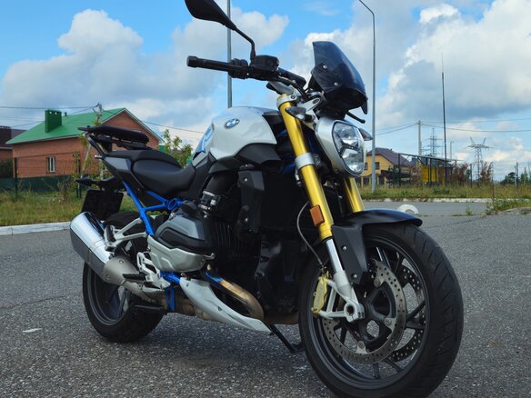 2017 BMW R 1200 R, белый, 1200000 рублей - вид 2