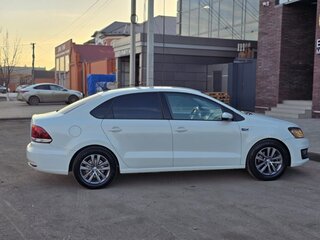 2019 Volkswagen Polo V Рестайлинг, белый, 1020000 рублей, вид 3