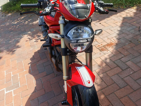 2012 Ducati Monster 1100, красный, 650000 рублей, вид 4