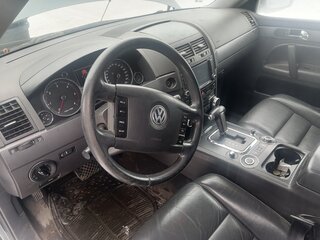 2006 Volkswagen Touareg I, серый, 850000 рублей, вид 5