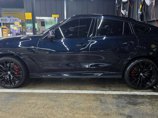 2026 BMW X6 40d III (G06) Рестайлинг, синий, 14880812 рублей, вид 3