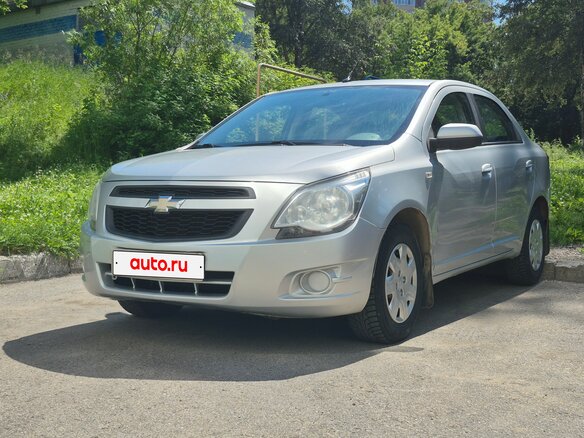 2013 Chevrolet Cobalt II, серебристый