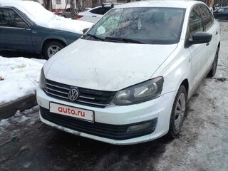 2015 Volkswagen Polo V Рестайлинг, белый, 450000 рублей, вид 1