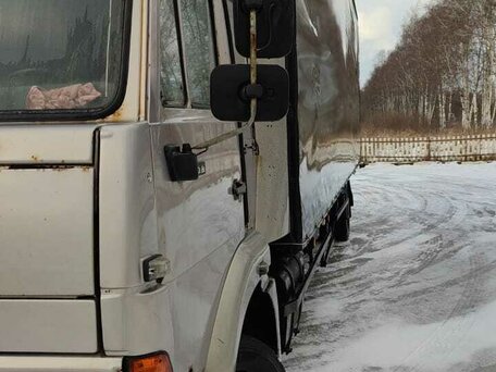 2011 КамАЗ 4308, серый, 1890000 рублей, вид 1