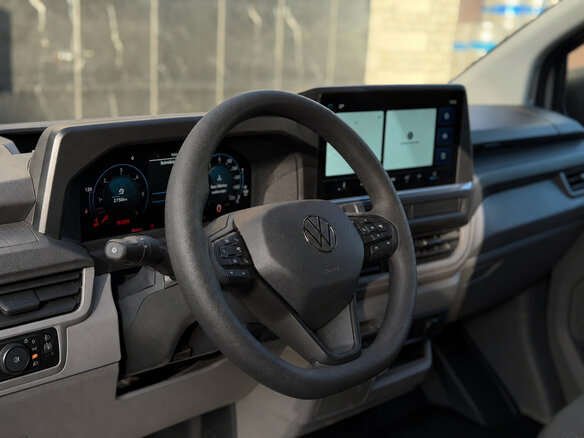 2025 Volkswagen Transporter T7, серый, 7200000 рублей - вид 9