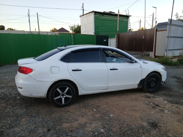 2014 Brilliance H530 I, белый, 350000 рублей - вид 1