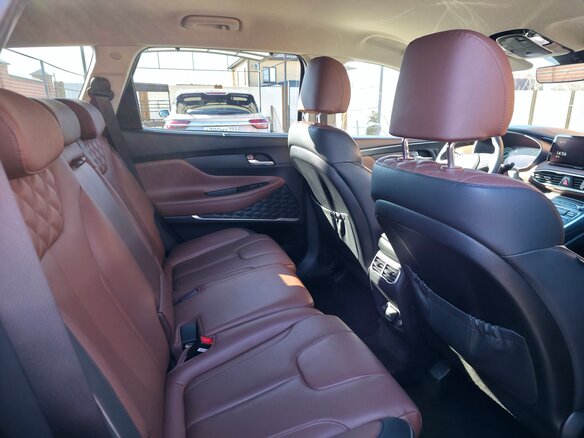 2021 Hyundai Santa Fe IV Рестайлинг, серый, 4200000 рублей - вид 17