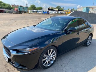 2019 Mazda 3 IV (BP), чёрный, 1650000 рублей, вид 3