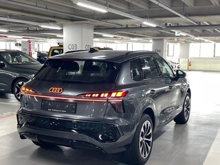 2026 Audi Q3 TFSI III (FJ), серый, 7206777 рублей, вид 3
