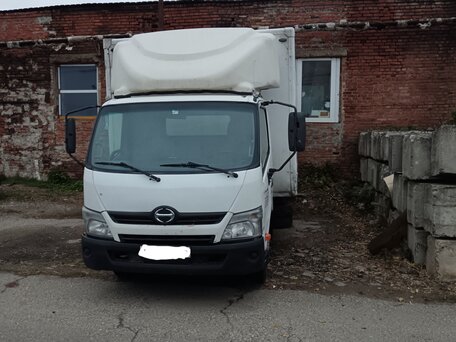 2011 Hino Series 300 (Dutro), белый, 1700000 рублей, вид 1