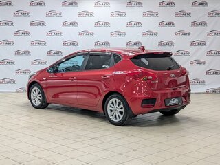 2018 Kia Ceed II Рестайлинг, красный, 1299000 рублей, вид 4