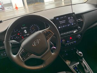 2022 Hyundai Solaris II Рестайлинг, чёрный, 2100000 рублей, вид 3