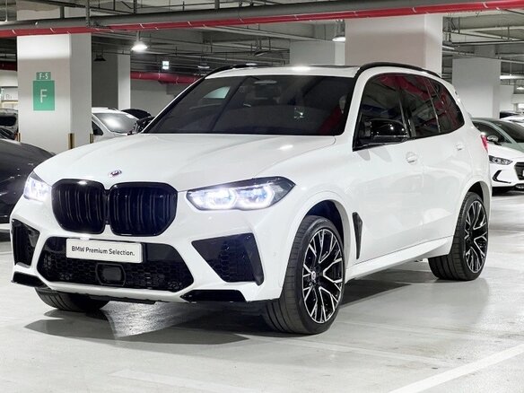2023 BMW X5 M Competition III (F95), белый, 13700074 рублей