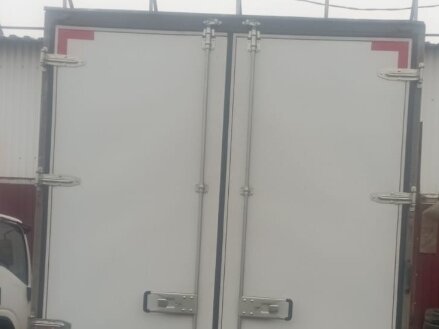 2015 Isuzu Elf (N-series), белый, 2500000 рублей, вид 4