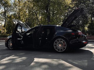 2017 Porsche Panamera Turbo II, чёрный, 8600000 рублей, вид 3