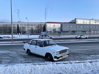 1998 Lada (ВАЗ) 2107, белый, 300000 рублей, вид 4