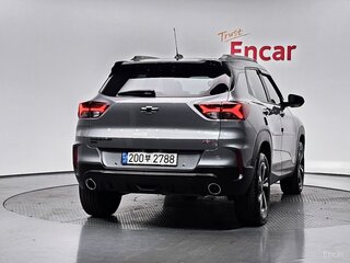 2023 Chevrolet TrailBlazer III, серый, 1490000 рублей, вид 4