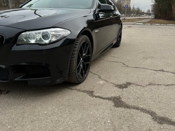 2015 BMW 5 серии 528i VI (F10/F11/F07) Рестайлинг, чёрный, 1790000 рублей - вид 1