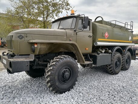 2010 Урал 5557, зелёный, 3500000 рублей, вид 1