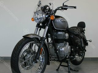 2026 Royal Enfield Meteor, чёрный, 528000 рублей, вид 2