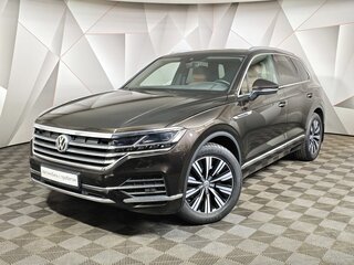 2020 Volkswagen Touareg III, коричневый, 5494000 рублей, вид 1