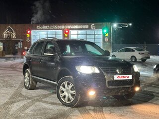 2008 Volkswagen Touareg I Рестайлинг, чёрный, 1345000 рублей, вид 2