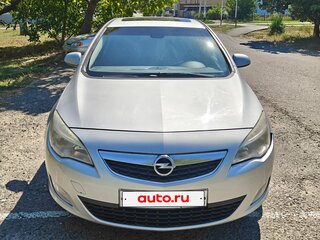 2011 Opel Astra J, серебристый, 689000 рублей, вид 1