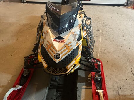 2010 BRP Ski-Doo MXZ X-RS 850, белый, 700000 рублей, вид 1