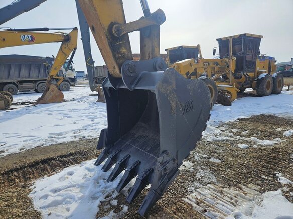 2022 Caterpillar 330, жёлтый, 13800000 рублей - вид 4