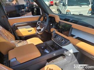 2024 Land Rover Defender 110 II, серебристый, 13239682 рублей, вид 5